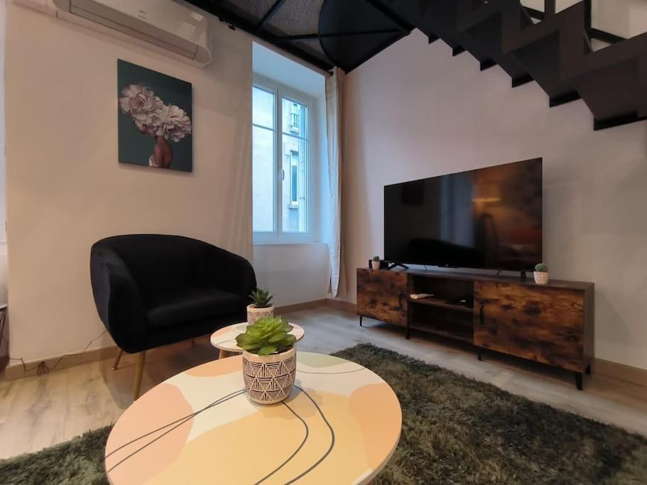 T2 -55M2- Elegant Et Chaleureux Διαμέρισμα Montbrison Εξωτερικό φωτογραφία