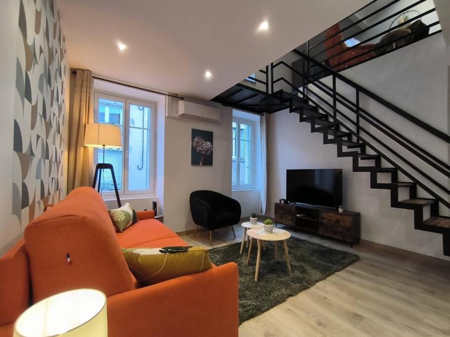 T2 -55M2- Elegant Et Chaleureux Διαμέρισμα Montbrison Εξωτερικό φωτογραφία